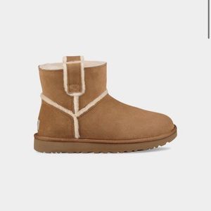 UGG Classic Mini Spill Seam Boot Chestnut size 9
